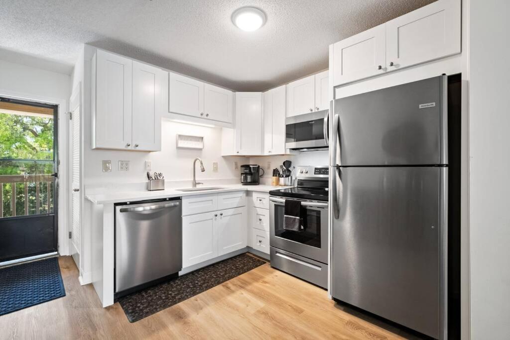 Peaceful Treetop Condo - 2Br/2Ba Hilton Head Island Exterior photo